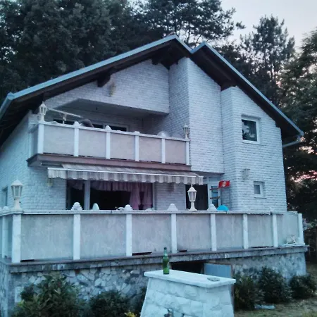 펜션 Vikendica Modrac Jezero *